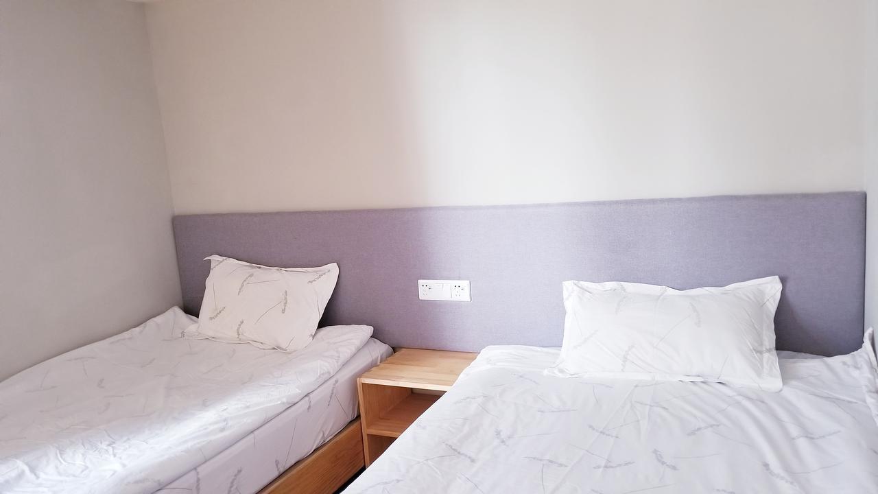 Fengma Feiyang Hostel Lhasa Bagian luar foto