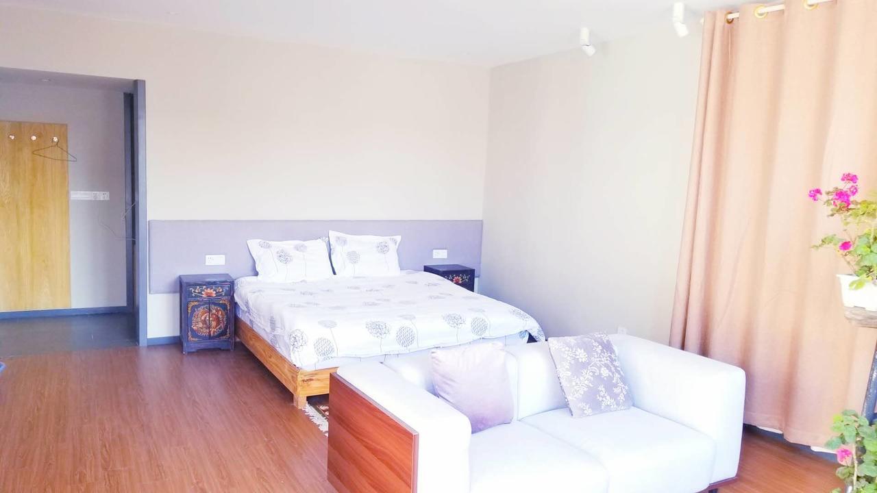 Fengma Feiyang Hostel Lhasa Bagian luar foto