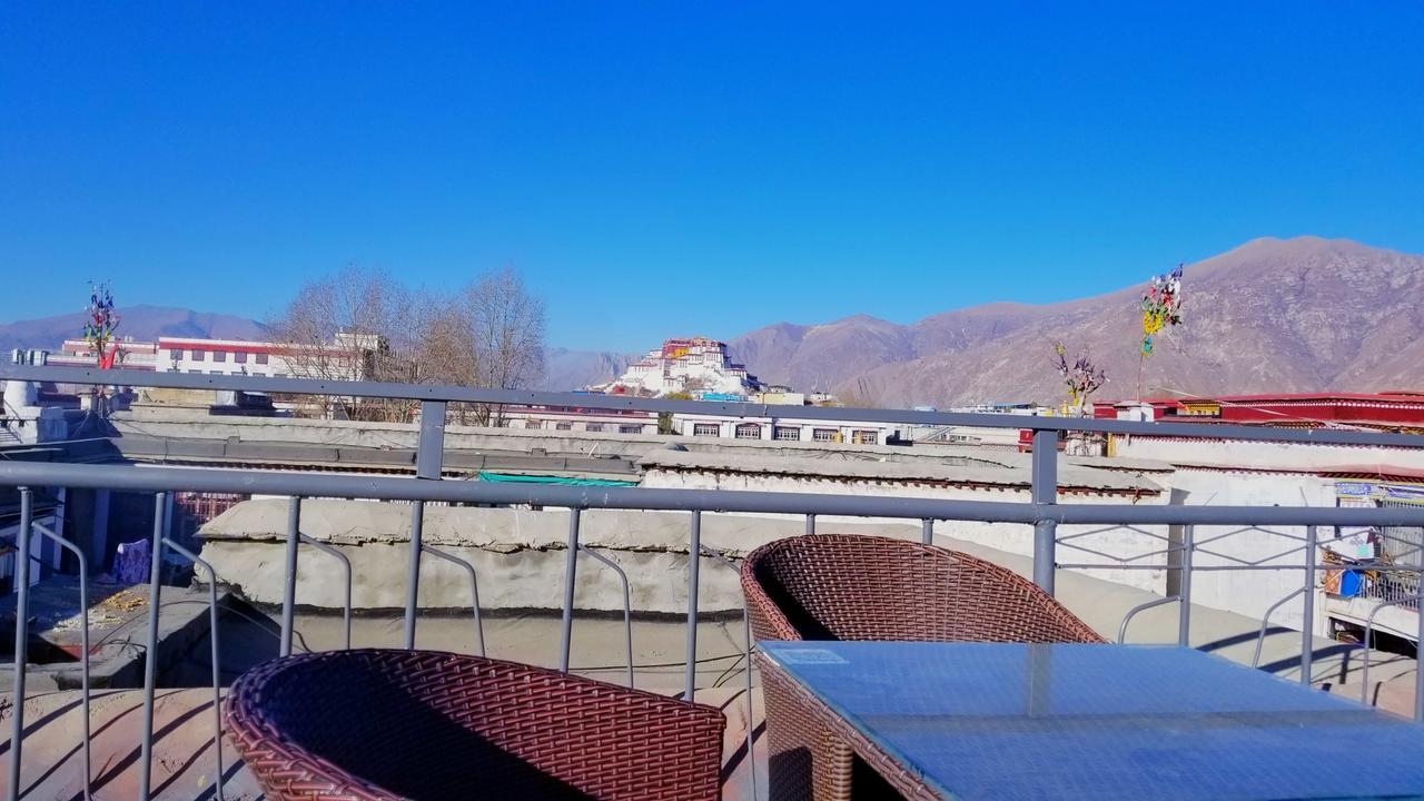 Fengma Feiyang Hostel Lhasa Bagian luar foto