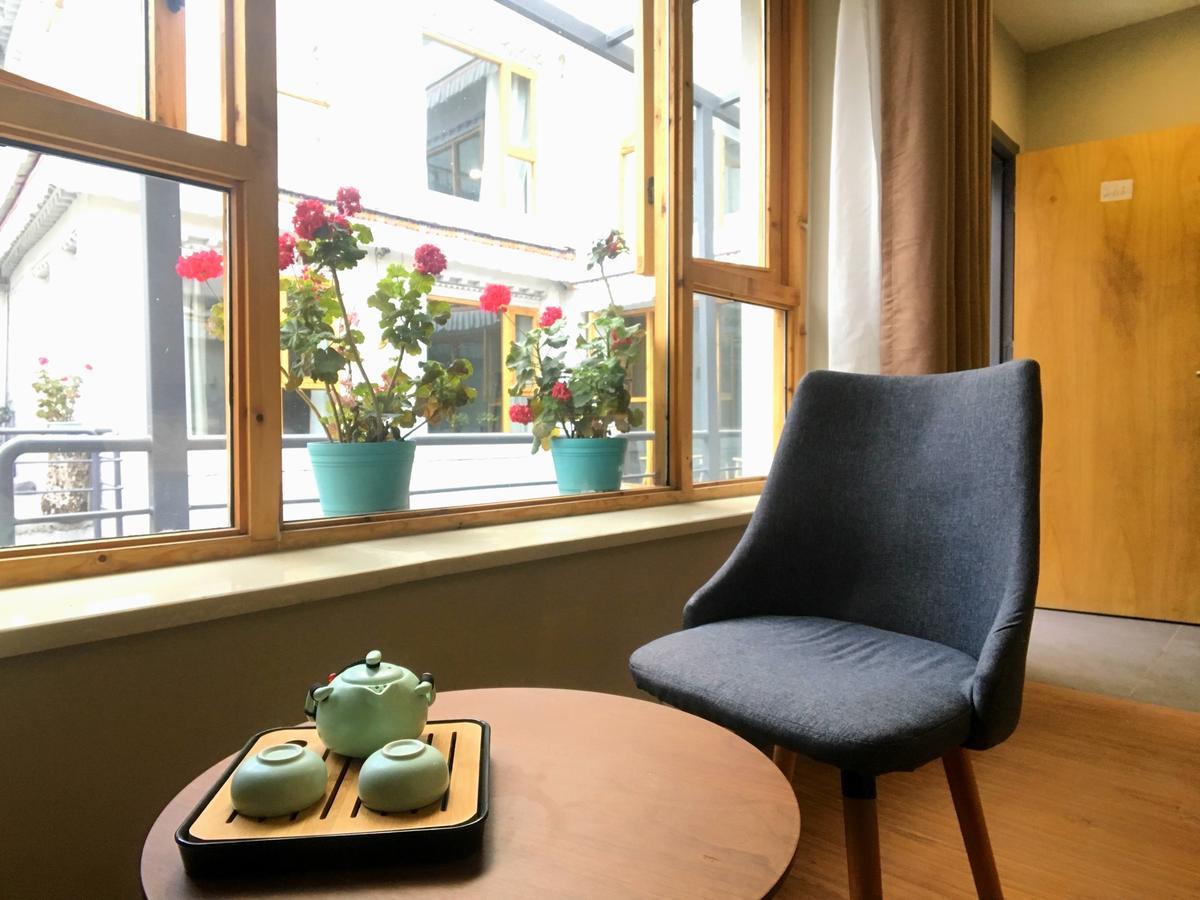 Fengma Feiyang Hostel Lhasa Bagian luar foto