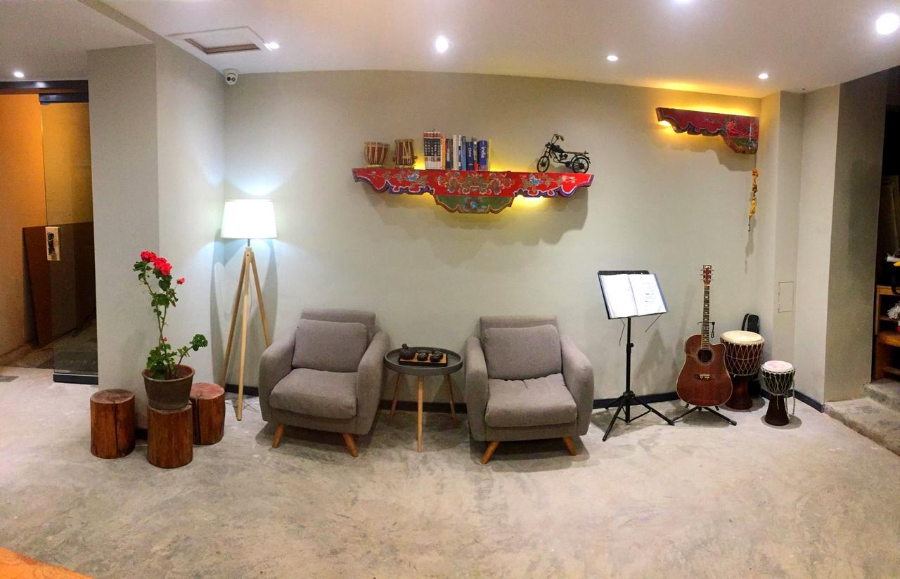 Fengma Feiyang Hostel Lhasa Bagian luar foto