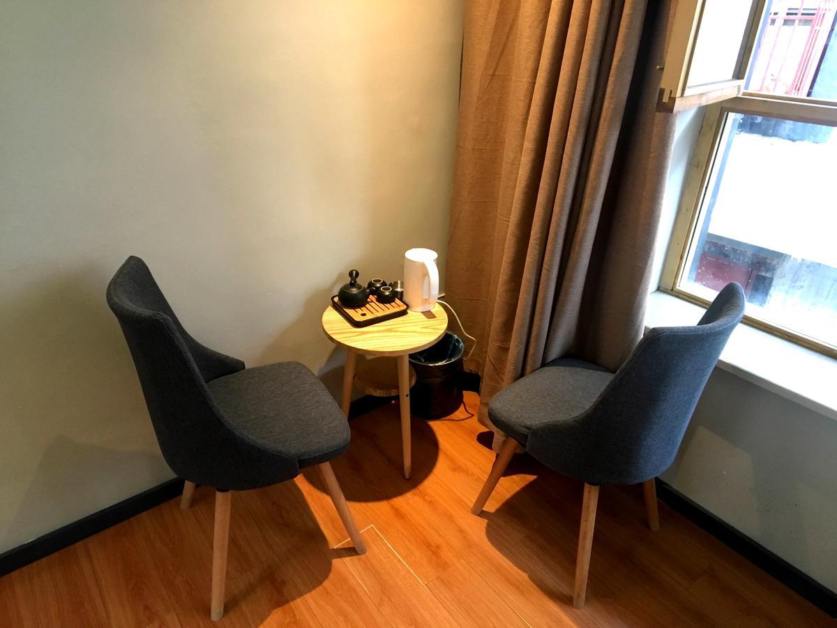 Fengma Feiyang Hostel Lhasa Bagian luar foto
