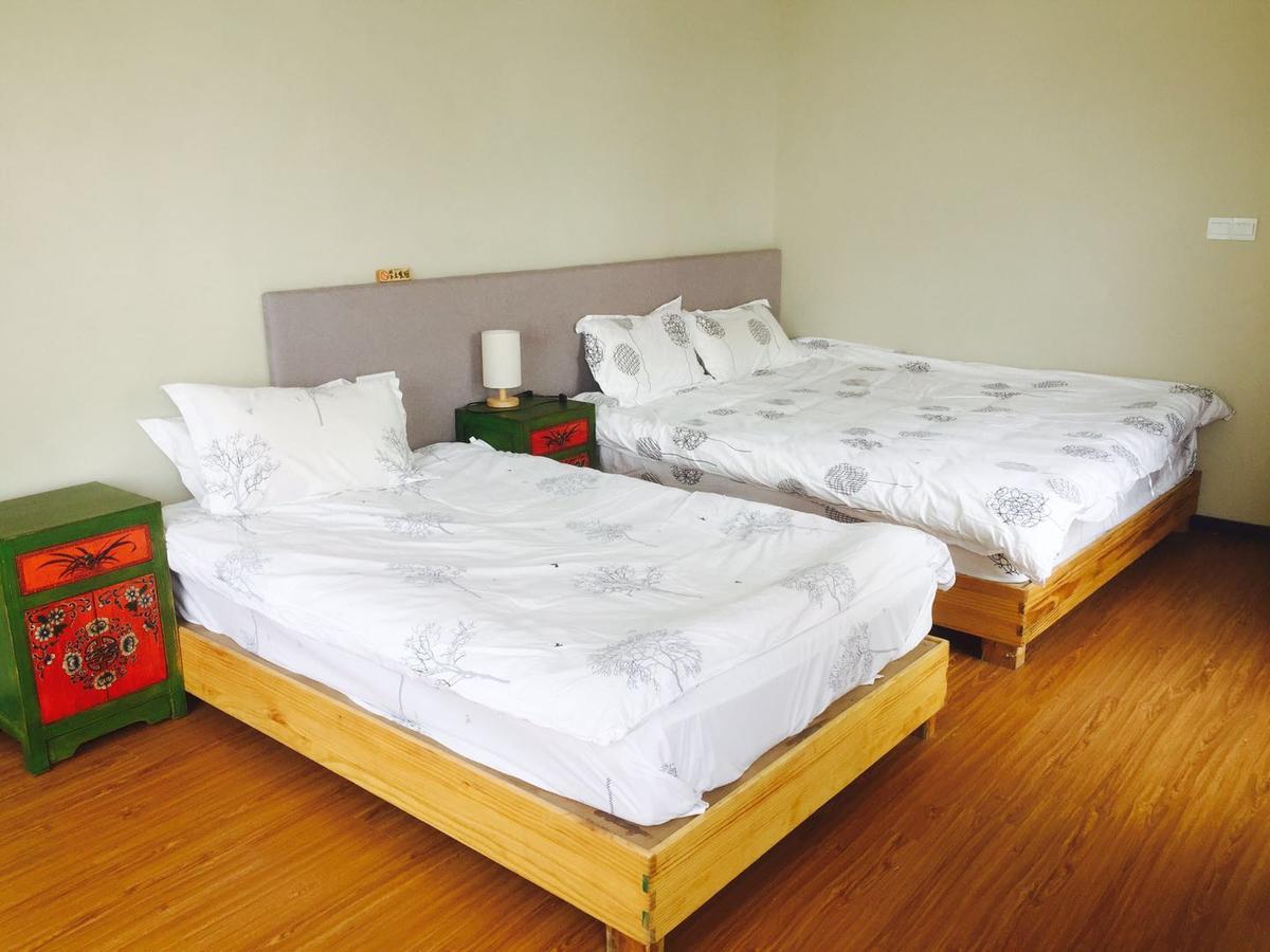Fengma Feiyang Hostel Lhasa Bagian luar foto